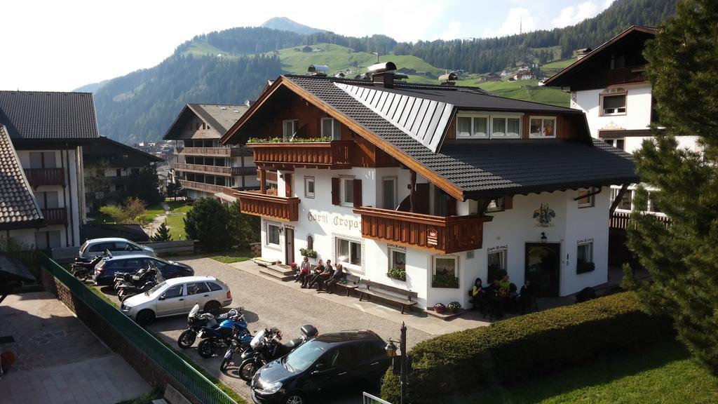 Garni Crepaz Bed & Breakfast Селва ди Вал Гардена Екстериор снимка